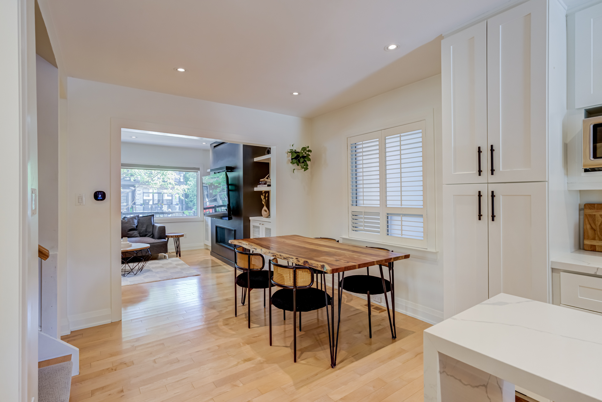 Dining area with live-edge table